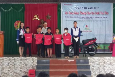 An toàn giao thông cho nụ cười trẻ thơ tại trường tiểu học Nguyễn Tất Thành